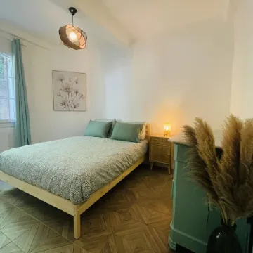 Logement au Coeur du Village Pour 6 « Cocon Sauge »