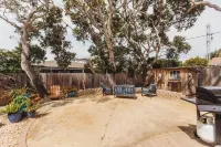 Coastal Cul-De-Sac, Centrally Located Monterey Peninsula Home 德爾雷奧克斯住宿飯店