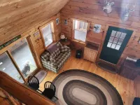 Escape to a Cozy Cabin Loft: Secluded and Serene