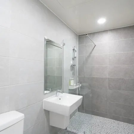 Ballantine Business Hotel