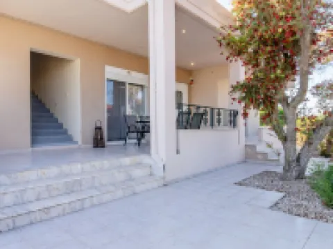 Mike's House in Kremasti Near the Beach Rhodes Hoteles en Kremasti