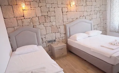Aristo Motel