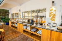 The B Resort - breakfast