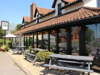 The Crown Lodge Bed & Breakfast Hotels in Holland Fen with Brothertoft