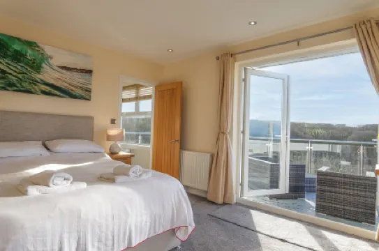 Hazelmere - Woolacombe-4 Bed-Sleeps 10-Tjshh