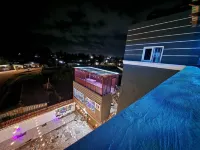 696 Arena Aflao Hotels in Ketu