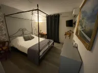 La Roselière Hotels in Коломб'є-Соньє