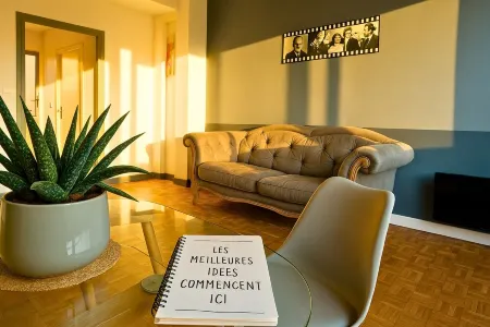 Appart Lumineux Avec Balcon, vue Imprenable sur Angoulême à 2 pas de la Gare TGV