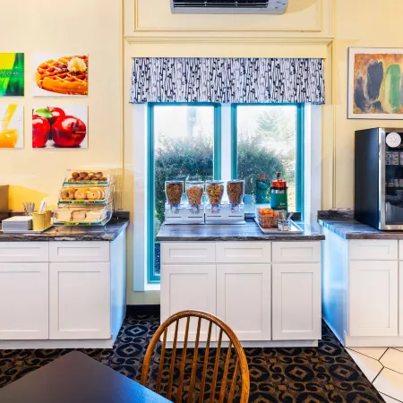 Quality Inn & Suites Garden of the Gulf