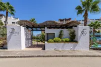 Sunset Seaview Corner with Pool - Happy Rentals