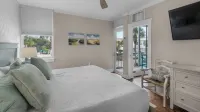 Modern Gulf Place Unit with Gulf Views & Amazing Amenities