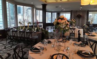 Holiday Inn Express Edmonton Downtown