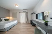 Kefalonia Lux Hotels near De Bosset Bridge