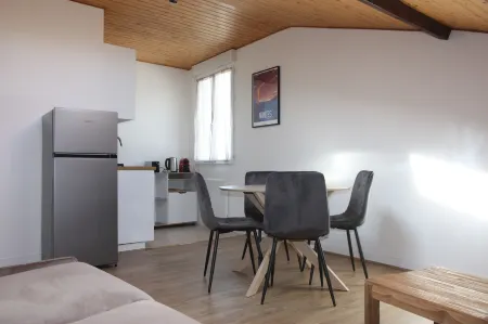 Appartement RIOM Отели в г. Ле Сореньер