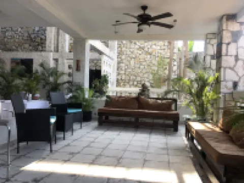 瓊池住宅酒店 太子港酒店