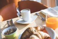 Lu' Hotel Maladroxia - Desayuno