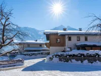 Cosy Apartment With Garden in Salzburger Land