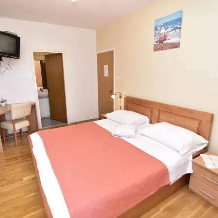 Rooms Tom