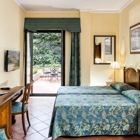 Hotel Sirius
