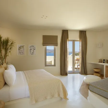 White Pebble Suites