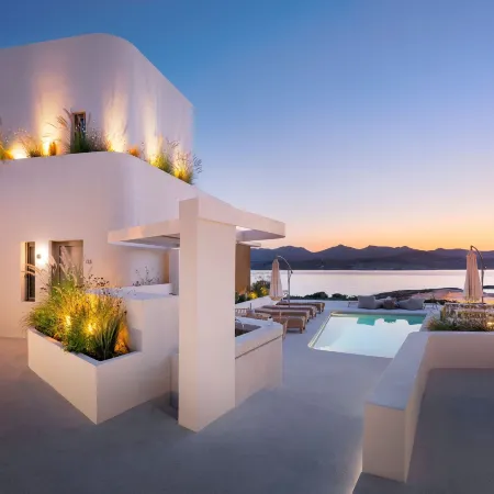White Pebble Suites