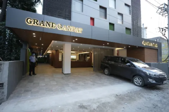 Grand Ganpat