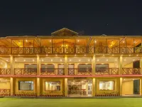 Summit Jungle Resort 保利加瓦酒店