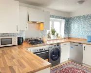 Impeccable 2 Bedroom House in Bicester Hotels near Bicester Village