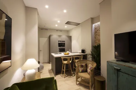 U-Sense Granada Catedral Отели рядом с достопримечательностью «Монастырь Святого Иеронима»