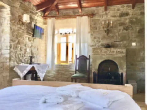 Sari KEÇİ TAŞ Otel