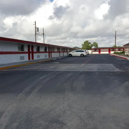 Luxury Inn & RV Park