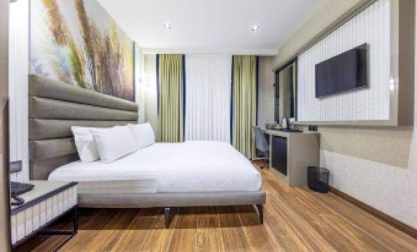 Dem Premium Hotel - Round Trip Airport Service - Istanbul International Airport
