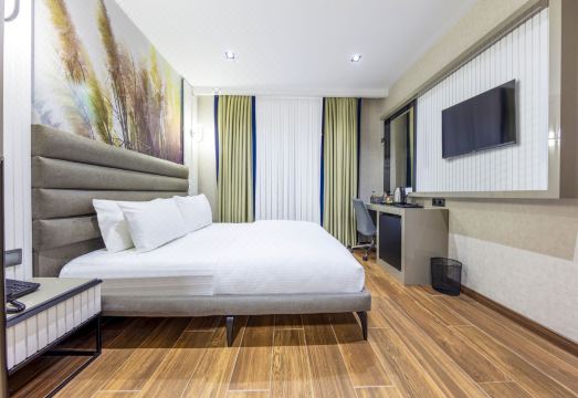 데엠 프리미엄 호텔