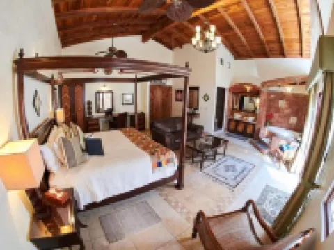 La Buena Vibra Wellness Resort & Spa テポストランのホテル