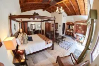 La Buena Vibra Retreat and Spa Hotel Adults Only فنادق في تيبوزتلان