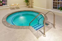 La Quinta Inn & Suites by Wyndham Milwaukee Delafield - spa