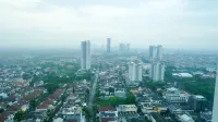 Luxurious 2Br at the Via and the Vue Ciputra World Apartment Các khách sạn ở Dukuhpakis
