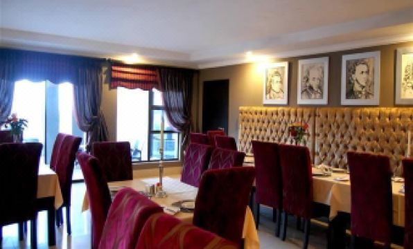 Altissimo Guesthouse