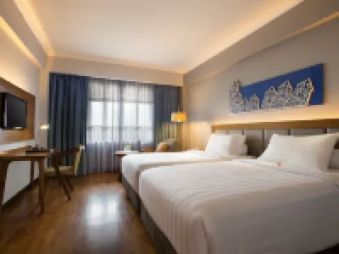 Monopoli Hotel Bukittinggi Hotels in Bukittinggi