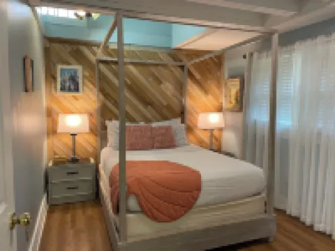 Peace & Plenty Inn Bed and Breakfast Downtown St Augustine-Adults Only