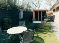 Lush Villa with a Sauna Near the Veluwe Hotel di Putten