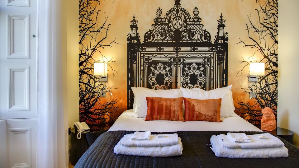 Clarendon Luxury Apartments