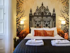 Clarendon Luxury Apartments