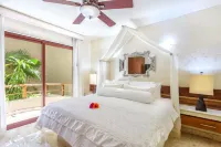 Maya Villa Condo Hotel and Beachclub