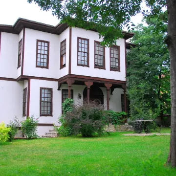 Mehves Hanim Konagi