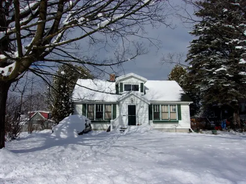 Family and Friends 4 Bedroom Newer Vacation Home