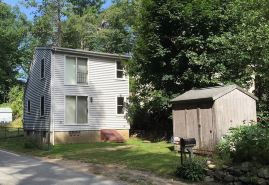 Whole House Steps from Pleasant Pond