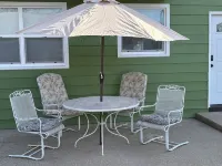 Charming 3-bedroom house in Grayslake Hotels in Gages Lake