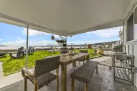 Seaside Retreat - Waterfront Haven with Beach Access Hotels in Camano