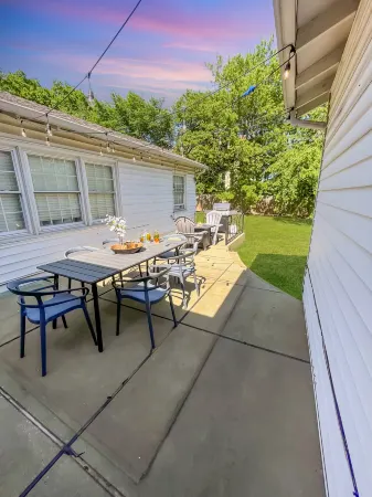 Extraordinary Expo! 4Bed/2Bath-Fabulousness Отели рядом с достопримечательностью «Expo Square»